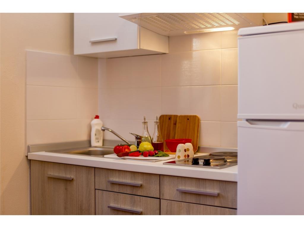 Charming Seaside Apartments Noa & Jakov, Zaboric Sibenik Quarto foto